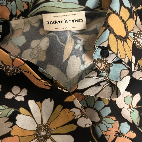 Finders Keepers Sylvie Top & Short Set - Picture 4 of 10